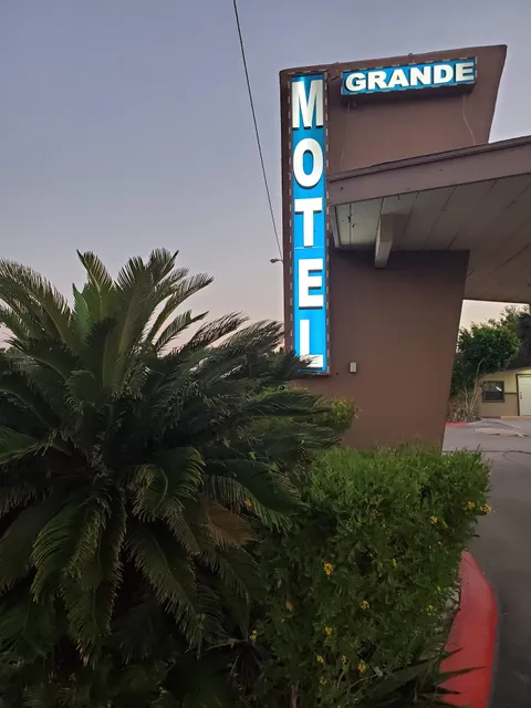 Grande Motel