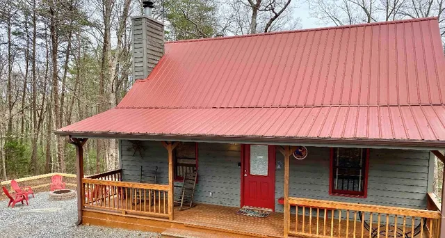 Cozy Cabin at Little Andy Mountain