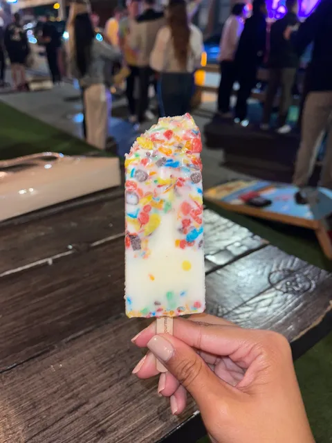 Frios Gourmet Pops - Chicago Ice Cream