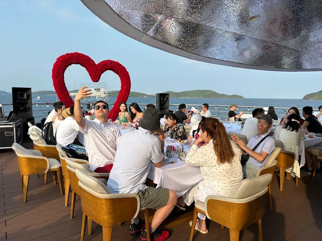 Du thuyền Nautilus