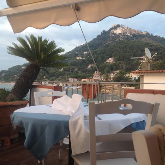 ristorante lo scoglio