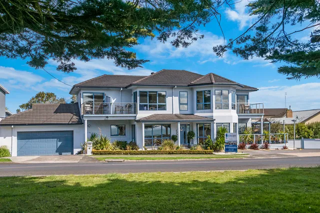 Seascape Accommodation