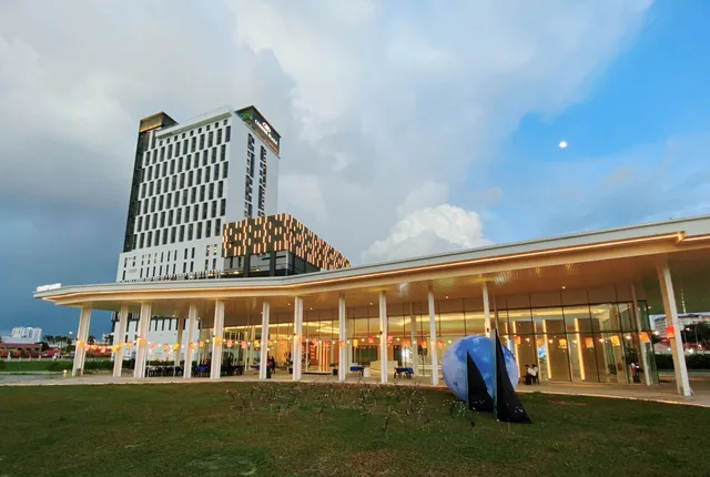 Straits City Concept Centre