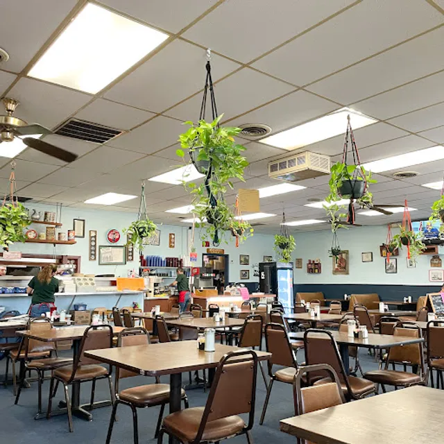 Nina’s Family Restaurant