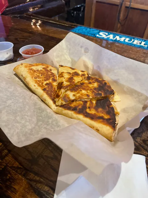 Ronde-Vu Bar and Grill