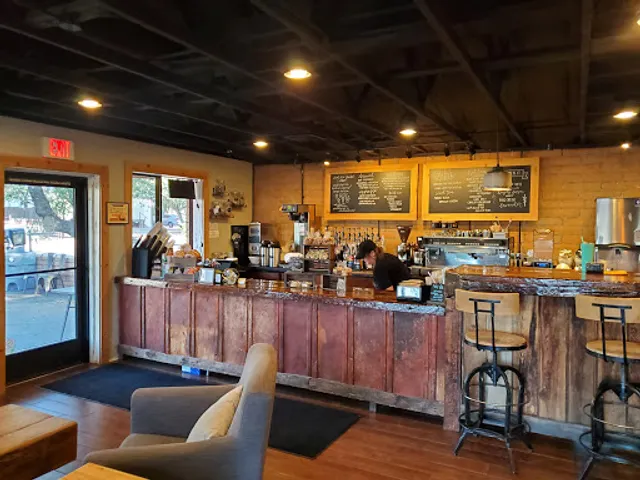 Common Grounds Coffee House