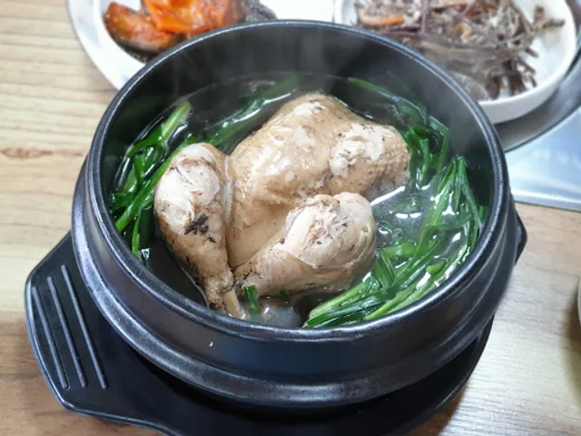 나능이능이버섯백숙 상동점