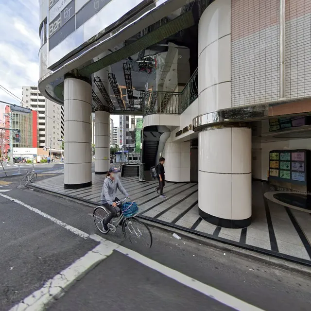 Metro Plaza 2 Building