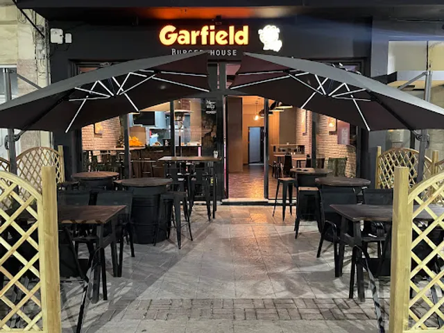 GARFIELD BURGER HOUSE