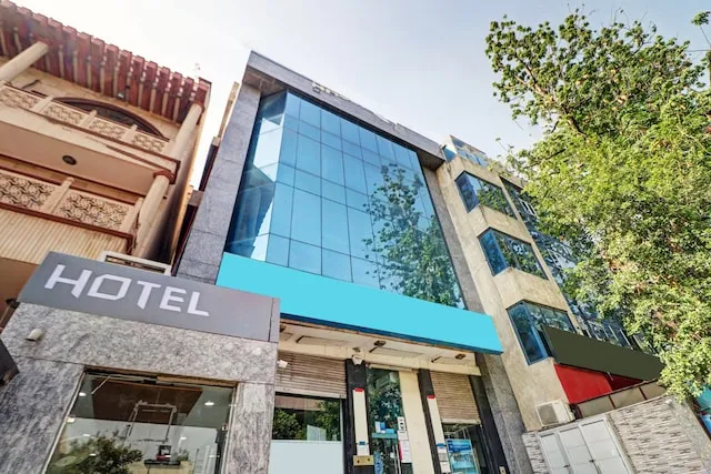 Collection O Hotel Bi Near Shalimar Bagh Metro Station