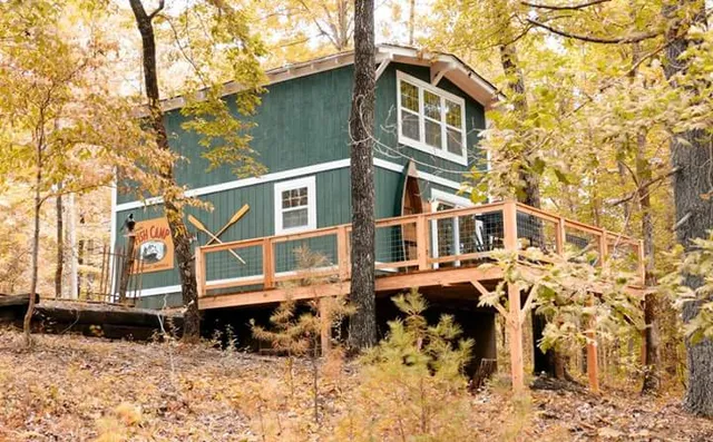 Lake Rabun Hotel & Fish Camp Cabins