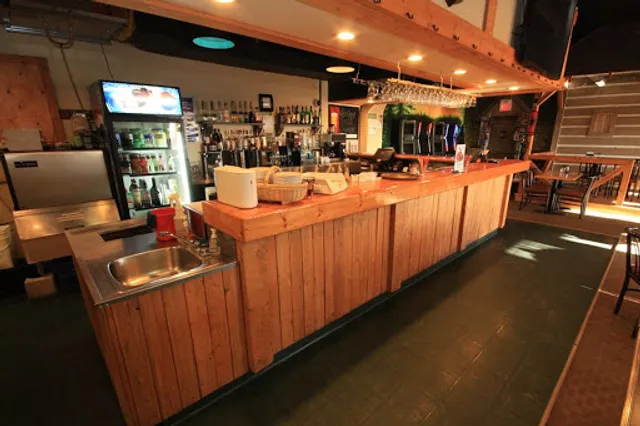 Fry-Day's Restaurant & Lounge