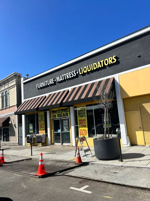 Furniture & Mattress Liquidators