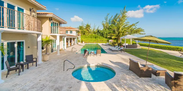 Villa Mora — Grand Cayman Villas & Condos