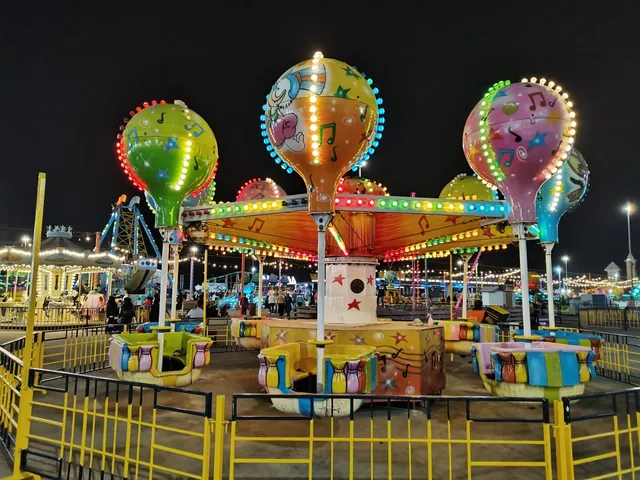 Happy Fun - Festival Land