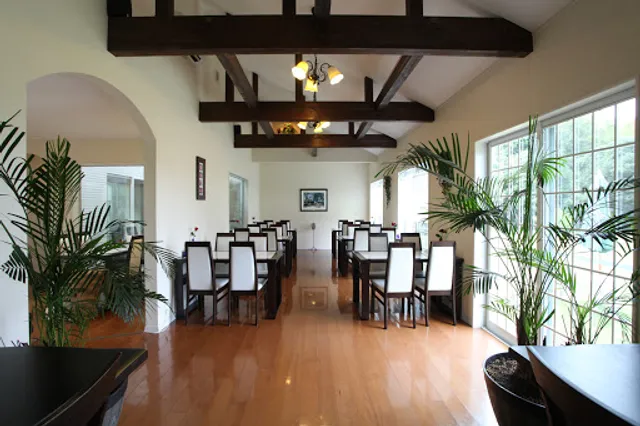 ガーデンカフェ ベルルージュの森