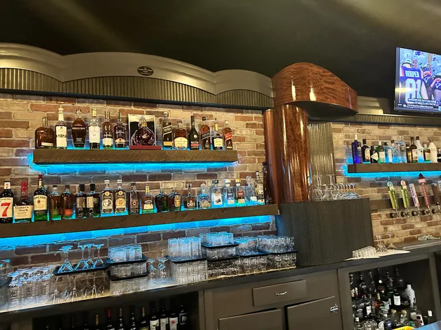 Alibi - Breakfast, Lunch, Dinner, Bar and Catering