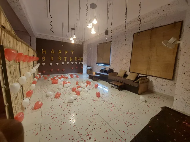 K CAFE PRIVATE CABIN CAFE