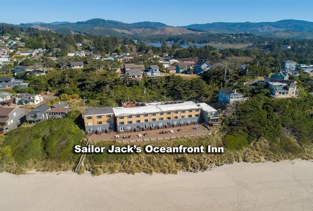 Sailor Jack's Oceanfront Inn