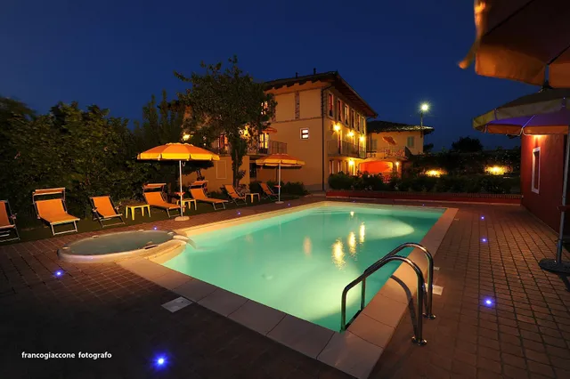 Agriturismo Bianconiglio - B&B Langhe del Barolo