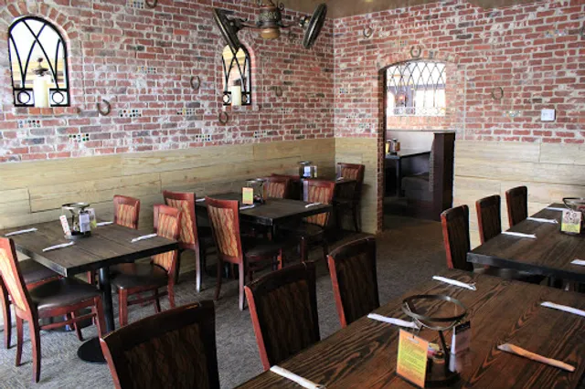 Selma's Chicago Pizzeria & Tap Room