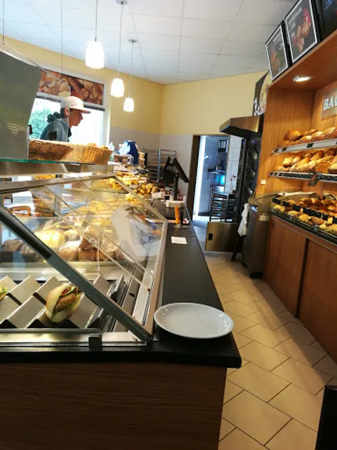 Backhaus Hennig - Bäckereifachgeschäft im Netto