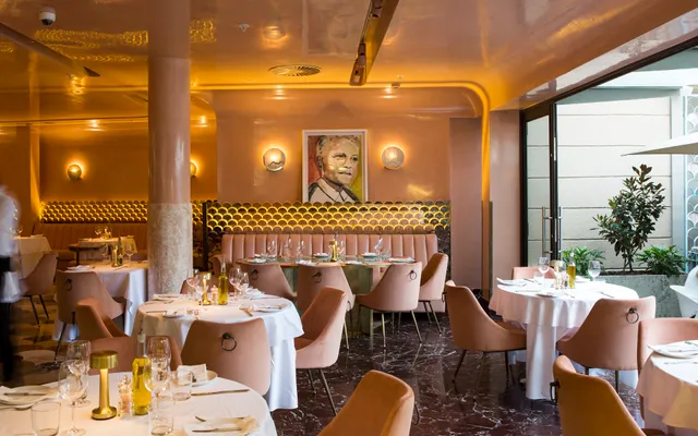 tashas Nelson Mandela Square