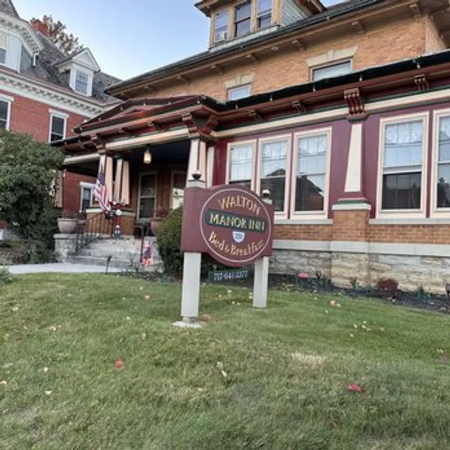 Walton Manor Inn Bed & Breakfast