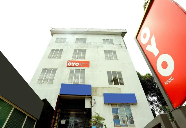 OYO 9118 Saravana Inn