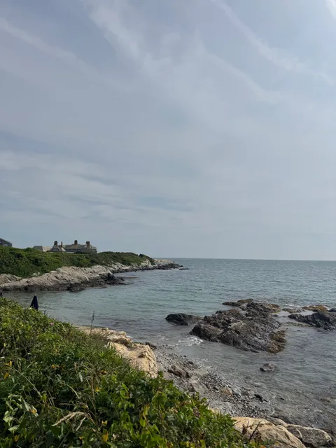 Cliff Walk – Wetmore Ave