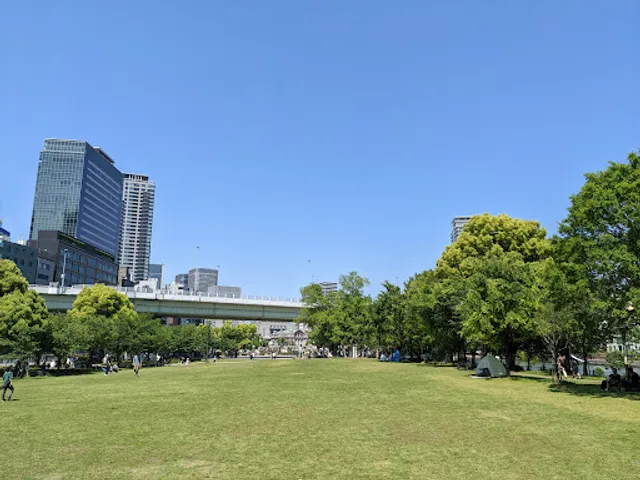 Nakanoshima Park Lawn Square