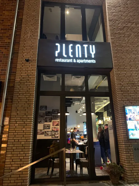Restauracja Plenty - Kuchnia Europejska - Apartamenty na wynajem - Szczecin