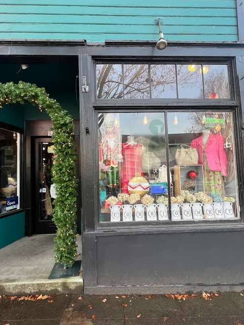 Lucky U Consignment Boutique