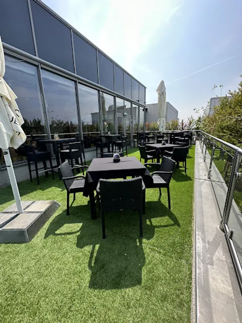 Skyline Restaurant/Bar/Lounge/Shisha