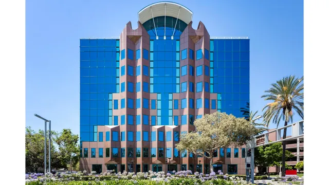 Regus - Cerritos - Cerritos Towne Center