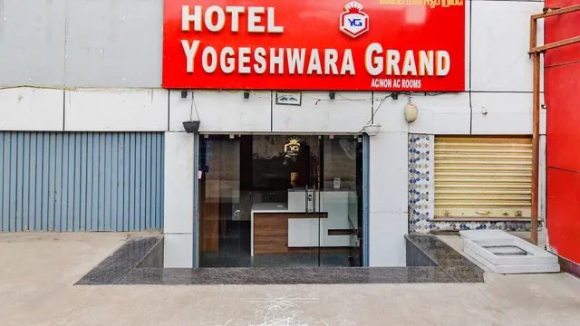 FabHotel Yogeshwara Grand