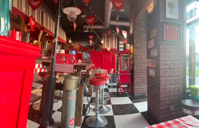 Pizzeria Ravioli Street