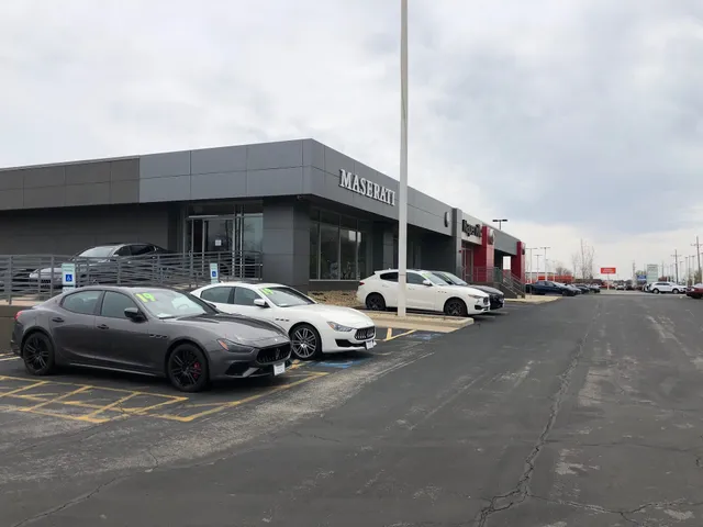 Maserati of Naperville