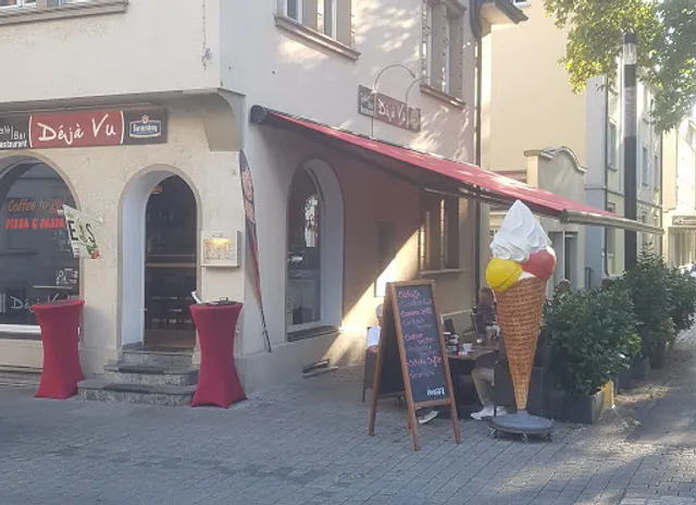 Cafe/Restaurant Déjà Vu