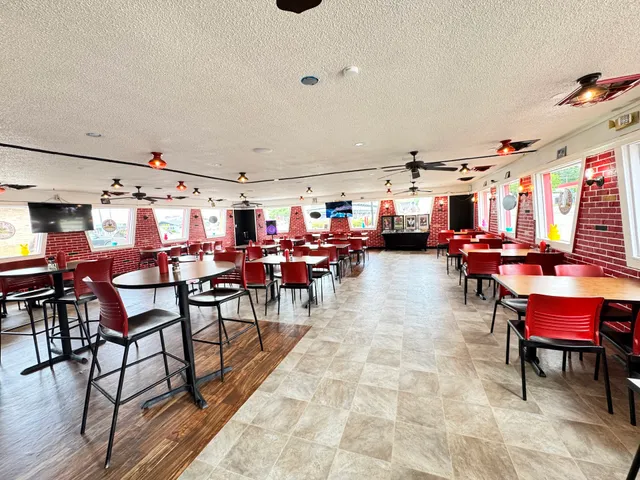 Dirty Myrtle Wing Company