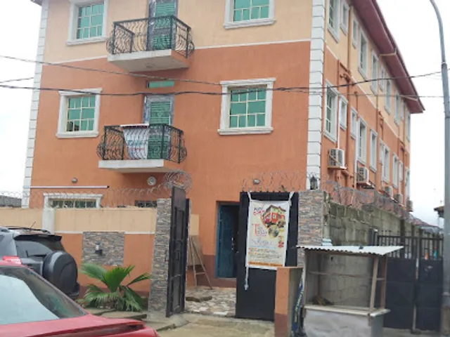 De Bluezzzz Hotel Ltd.