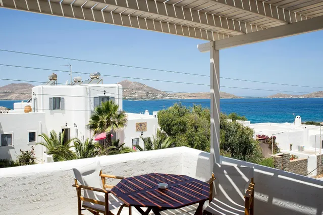 Elia Studios And Apartments