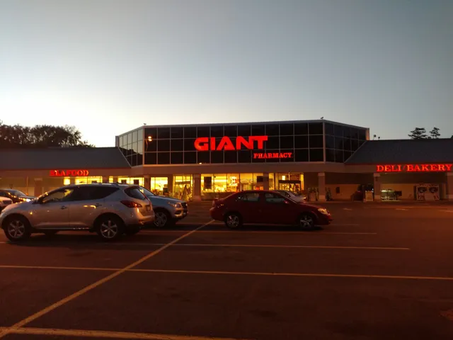 GIANT