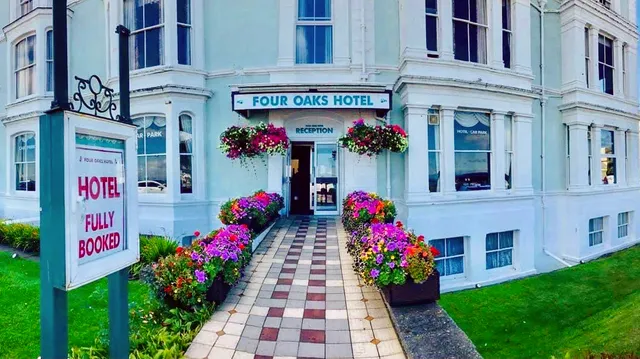 Four Oaks Hotel
