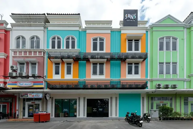 Sans Hotel Kelapa Gading Jakarta