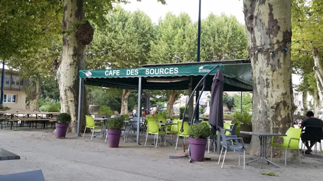 Café des sources by Joel