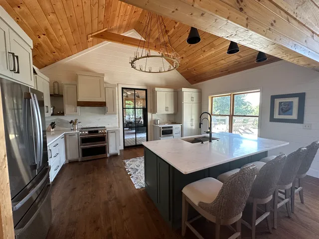 Gillespie's Cabinet Shop Inc.