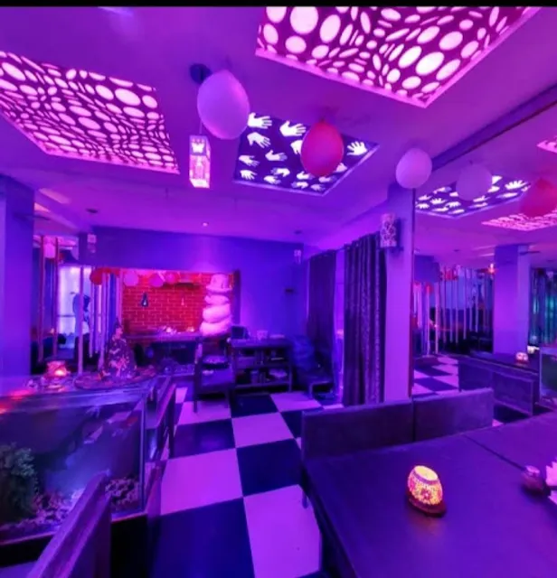 Candle Light Date N Dinner Restaurant Navrangpura Ahmedabad - Birthday Anniversary Celebration -