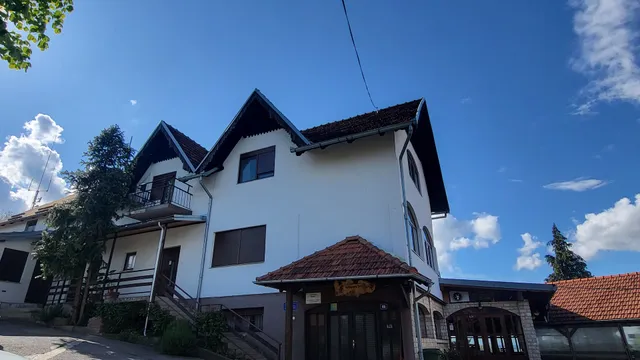 Smještaj i restoran "Repić"