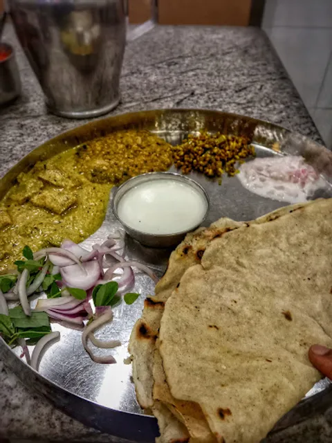 Sri Siddharoodha Lingayat Khanavali